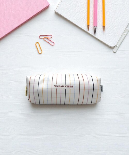 Cartuchera ibi craft tweeny - 20,5x7,5x6 cms - no bad vibes Cartuchera ibi craft tweeny - 20,5x7,5x6 cms - no bad vibes