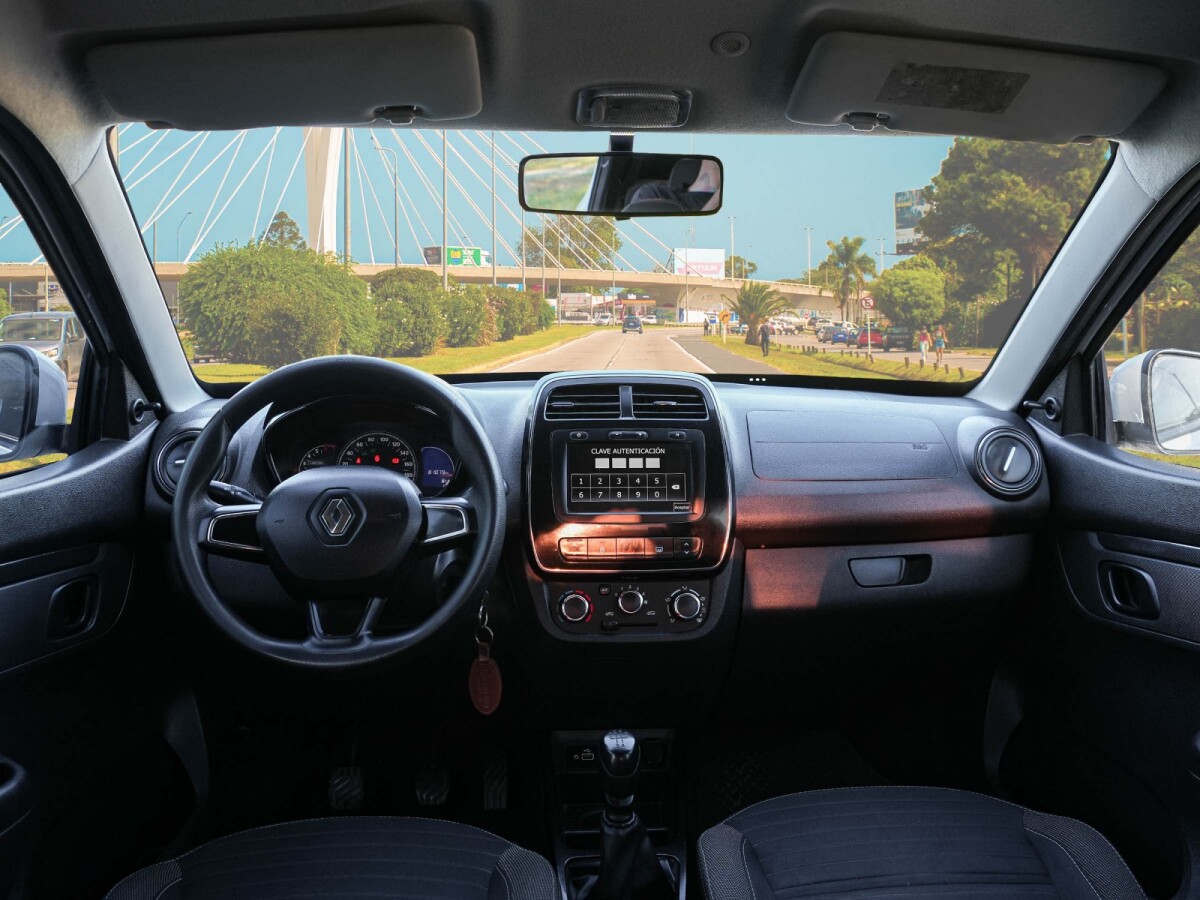 Renault Kwid Intense EXCELENTE ESTADO! | Permuta / Financia Renault Kwid Intense EXCELENTE ESTADO! | Permuta / Financia