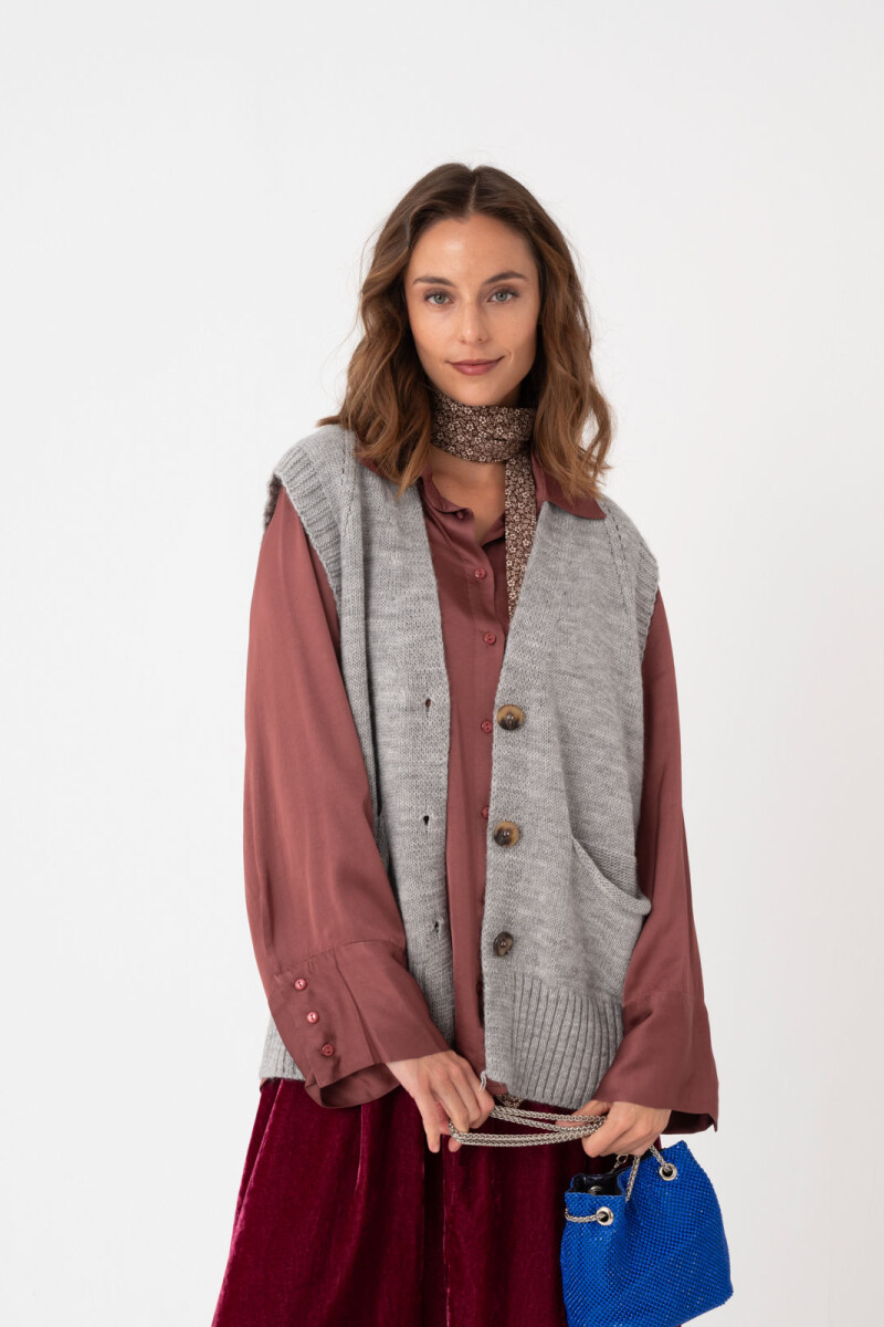 CHALECO TEJIDO CON BOTONES Gris