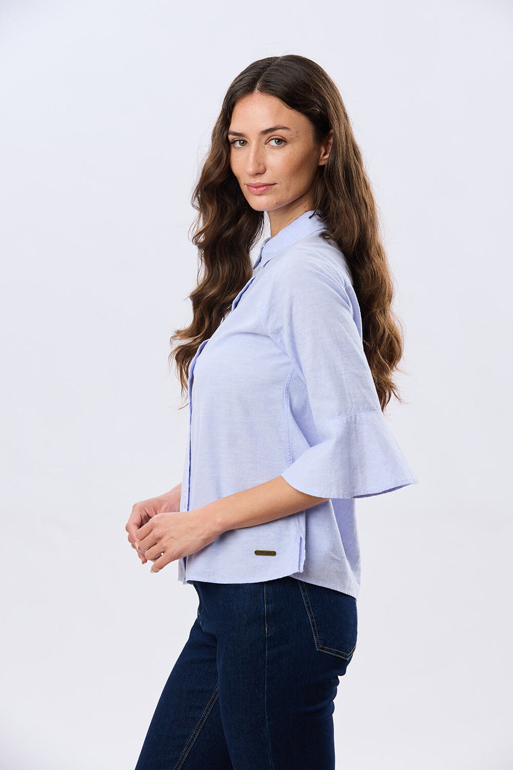 CAMISA DE LINO CON VOLADOS Lavanda