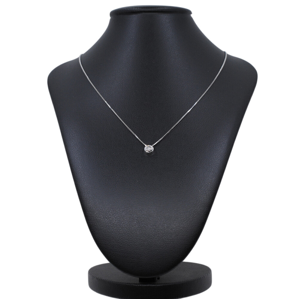 Dije en oro 18k blanco y brillante Dije en oro 18k blanco y brillante