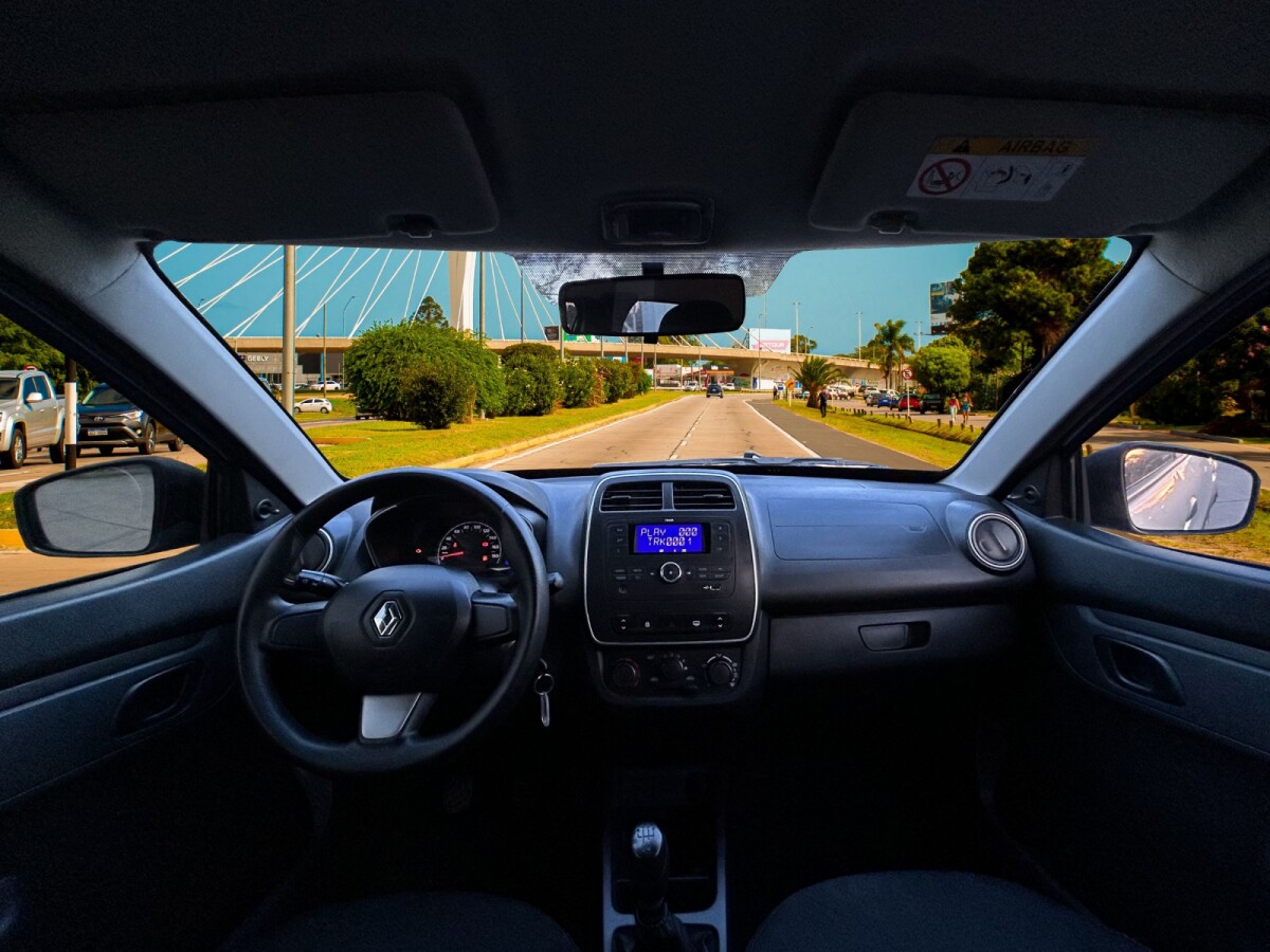 Renault Kwid Zen EXCELENTE ESTADO! | Permuta / Financia Renault Kwid Zen EXCELENTE ESTADO! | Permuta / Financia