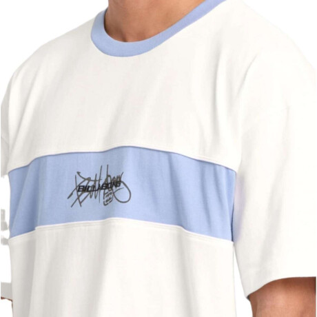Remera Billabong Bag Dog Shrapnel Ringer Blanca