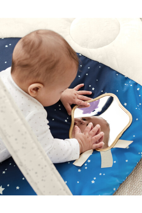 Gimnasio infantil, diseño nubes celestiales Gimnasio infantil, diseño nubes celestiales