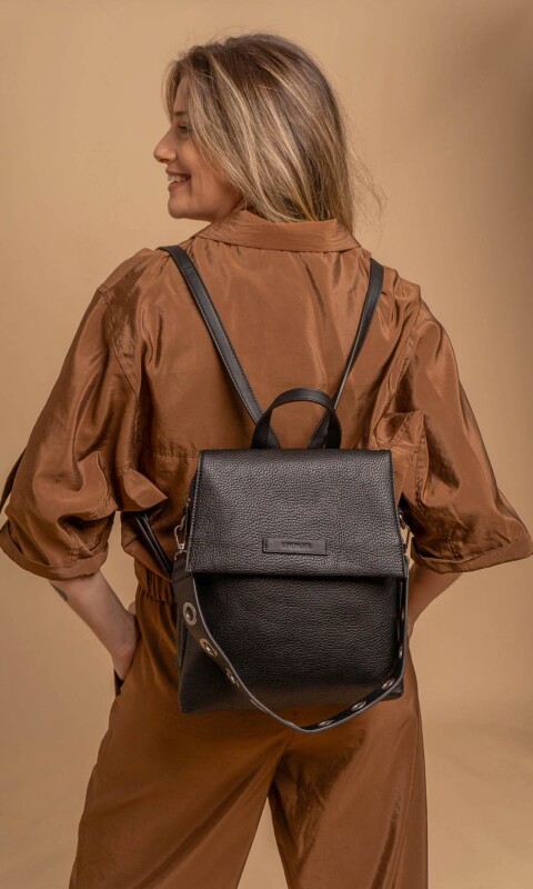 MOCHILA JAZMIN NEGRO