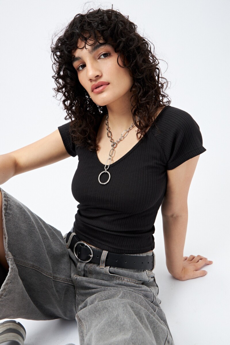 REMERA GEMMA Negro