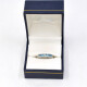 Anillo Medio Sin Fin En Oro Blanco 18K Y Topacios Anillo Medio Sin Fin En Oro Blanco 18K Y Topacios