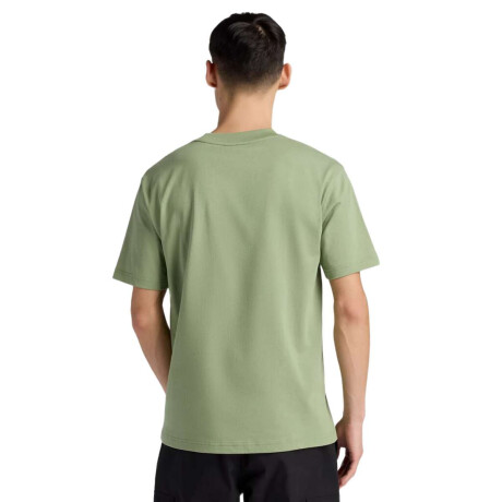Remera New Balance Verde