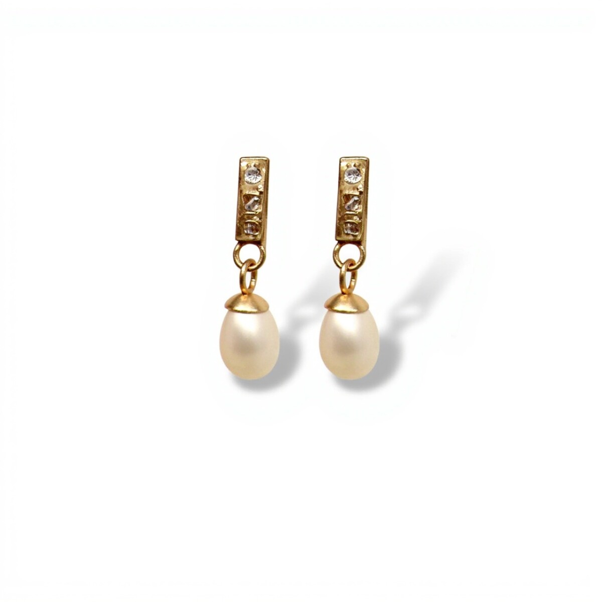 Caravanas Perlas y Zirconias - Oro bajo - Perla de río y zirconia- CA8224 - conperla 