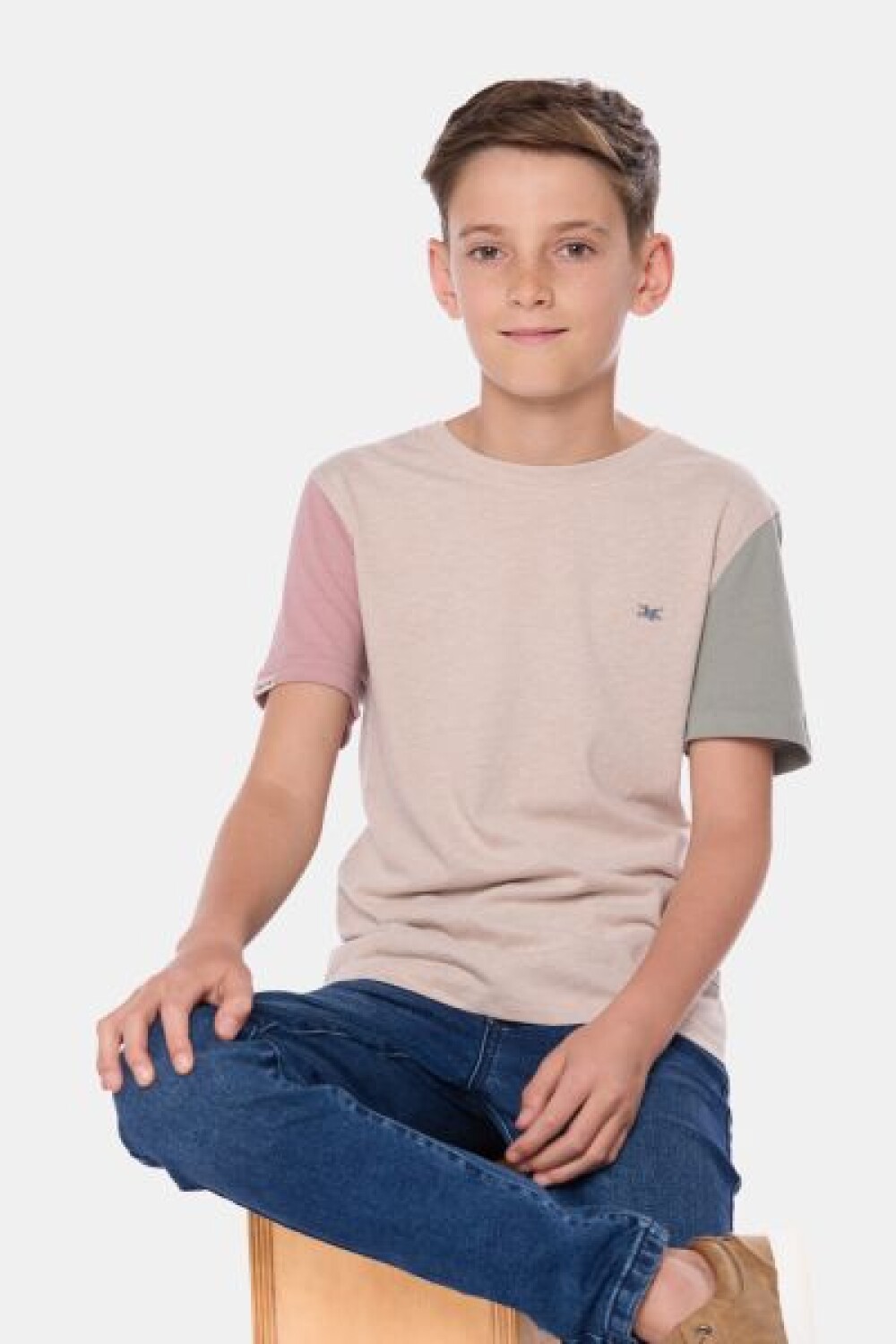 REMERA LISA COMBINADA Beige