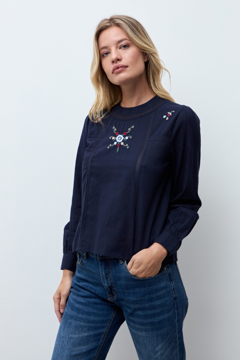 Blusa bordada azul marino