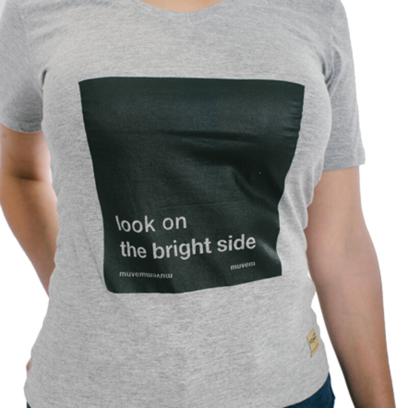 Muvem Ladies Print V Neck T-Shirt Gris
