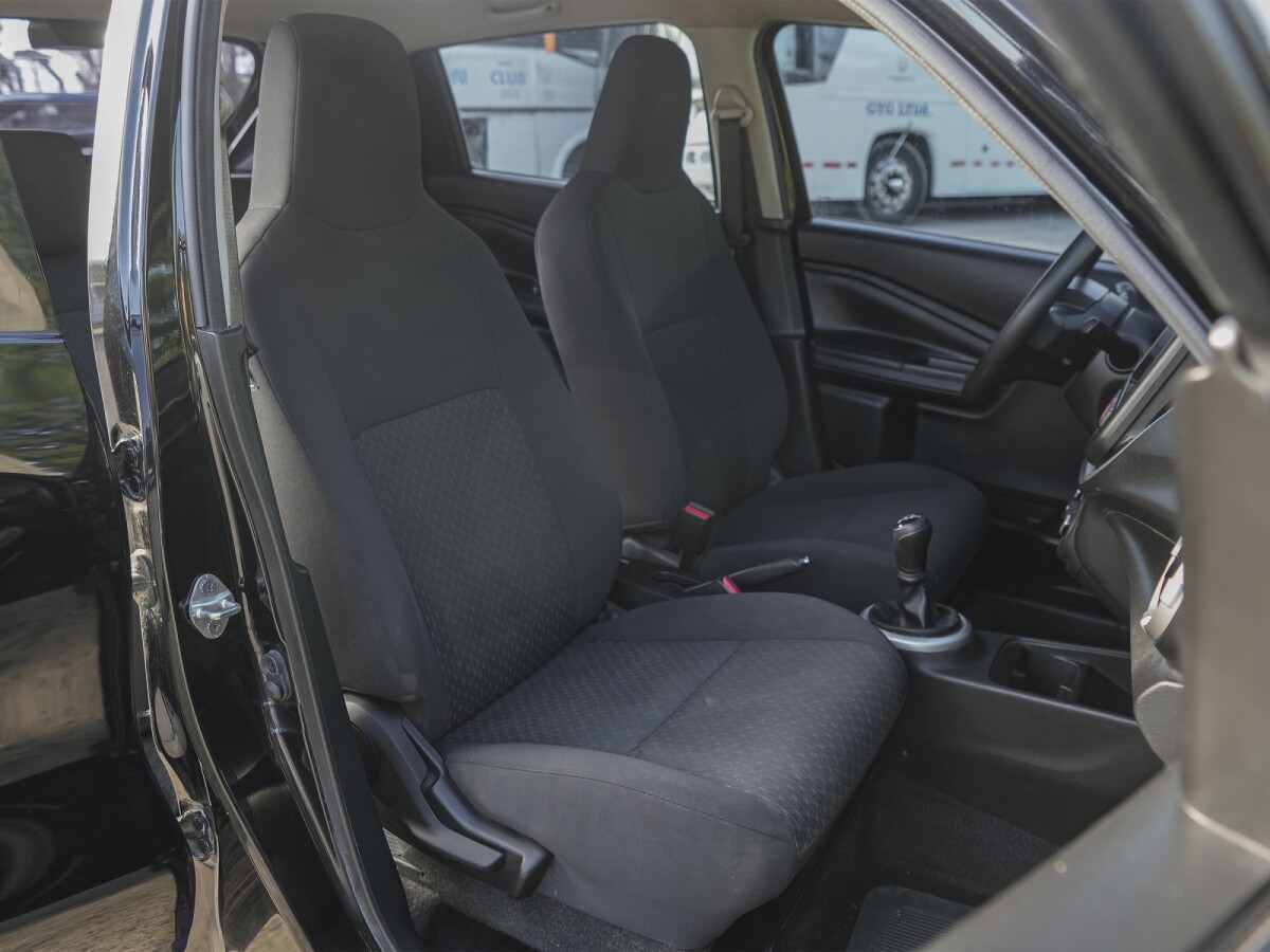Suzuki Celerio 1.0 GL 2024 | Permuta / Financia Suzuki Celerio 1.0 GL 2024 | Permuta / Financia