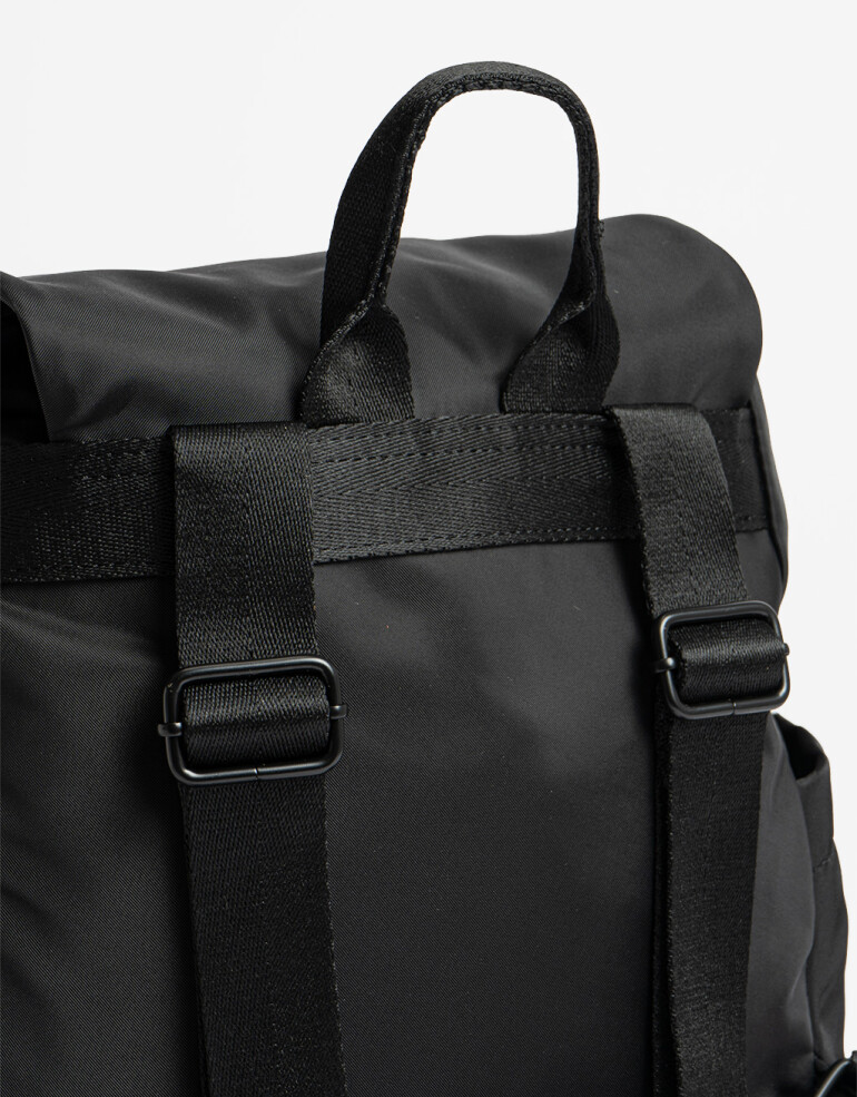 Mochilas Urbanas Nylon Mochila De Nylon - Negro