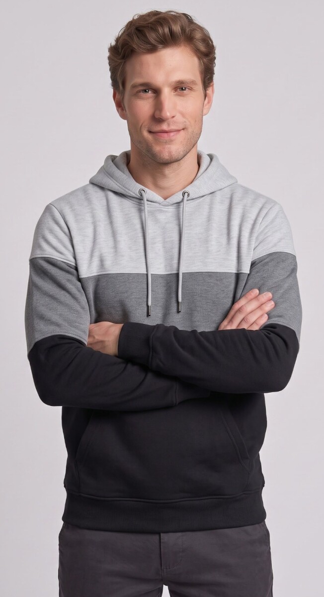 Sweater Brad. 
