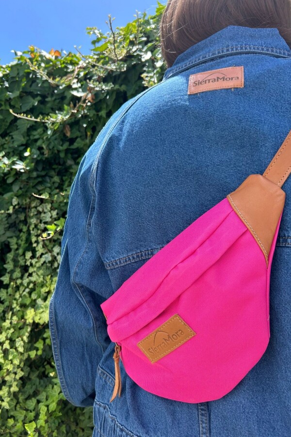 Sporty Fanny Pack Fucsia