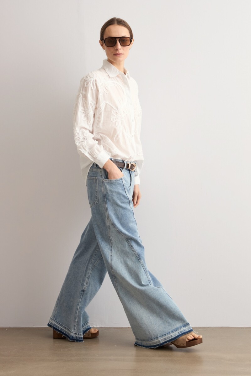 Camisa apliques florales - blanco 