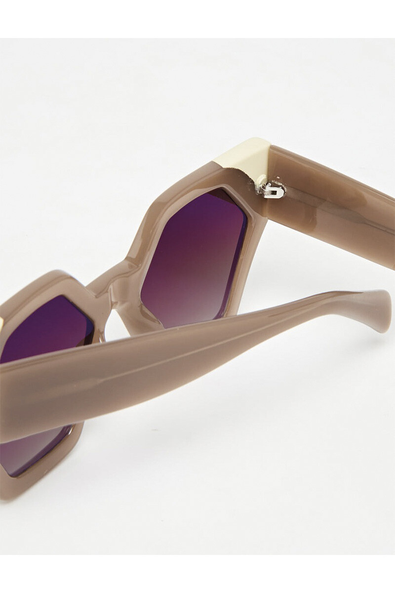 Tiwi Hexagon I - 102 Shiny Bicolor Coconut/beige With Brown Gradie