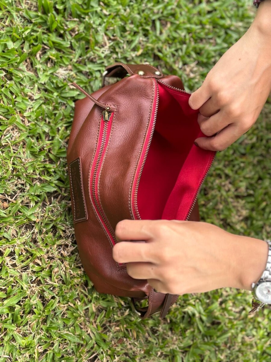 Necessaire de Cuero - Caramel Red Zip 