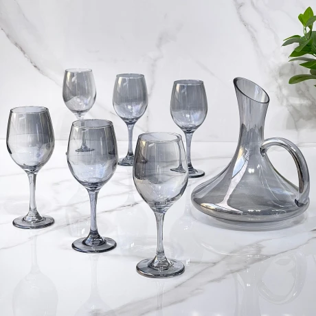 Juego De 6 Copas 350ML + Decanter 1.5L Vidrio Negro Juego De 6 Copas 350ML + Decanter 1.5L Vidrio Negro
