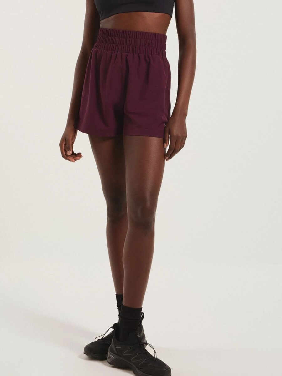 SHORT DEPORTIVO EASY CARE TIPO RUNNER - BORDEAUX 