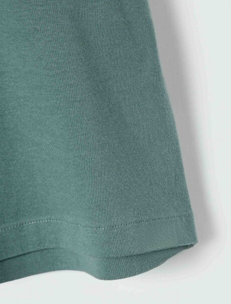 CAMISETA INFANTIL CON BOTONES VERDE
