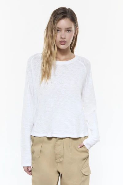 REMERA BUTCH Off White