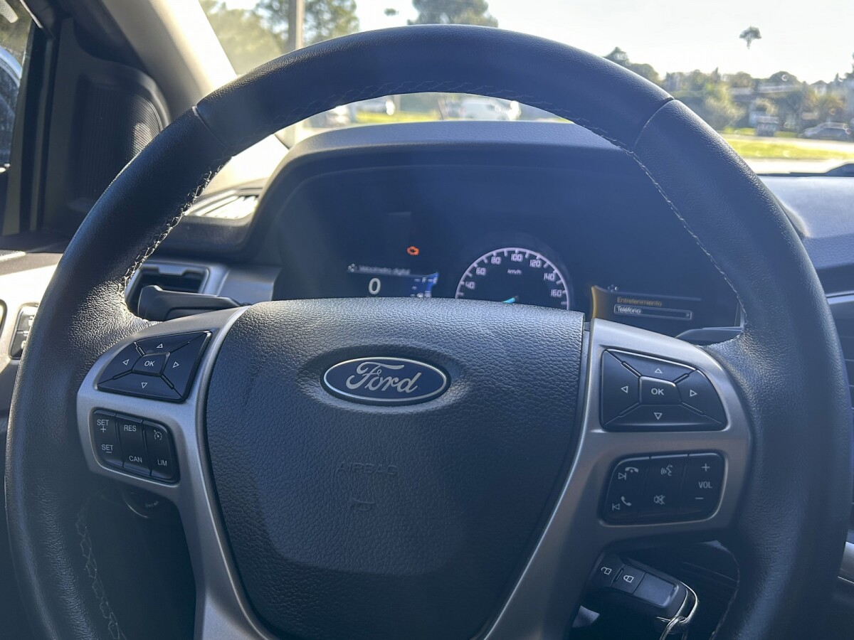 Ford Ranger XLT 2.5 EXCELENTE ESTADO! | Permuta / Financia Ford Ranger XLT 2.5 EXCELENTE ESTADO! | Permuta / Financia