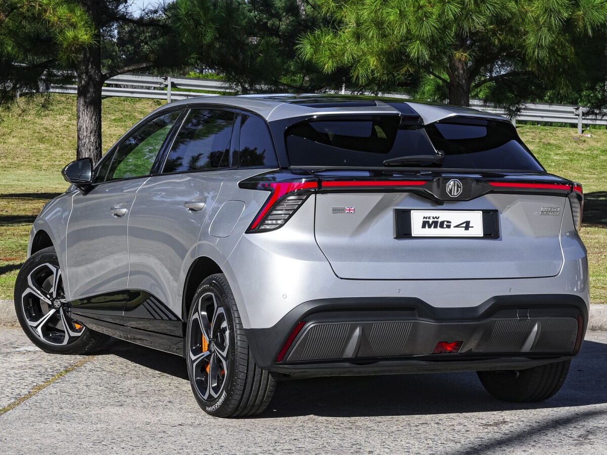 MG MG4 4 X Power Deluxe Extra Full 2026 0KM MG MG4 4 X Power Deluxe Extra Full 2026 0KM