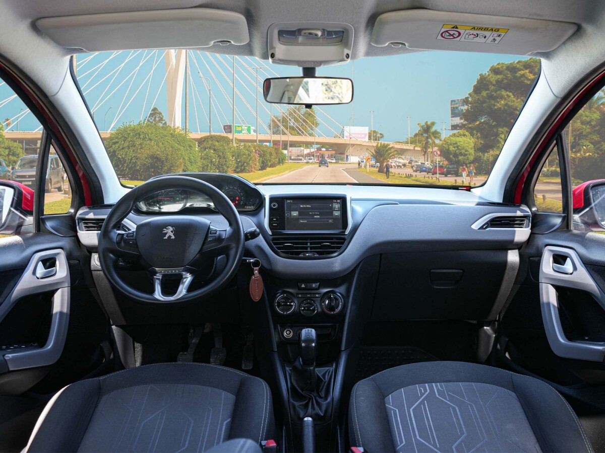 Peugeot 208 Allure 1.5 Extra Full 1.5 | Permuta / Financia Peugeot 208 Allure 1.5 Extra Full 1.5 | Permuta / Financia