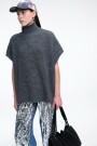 CHALECO PONCHO Gris