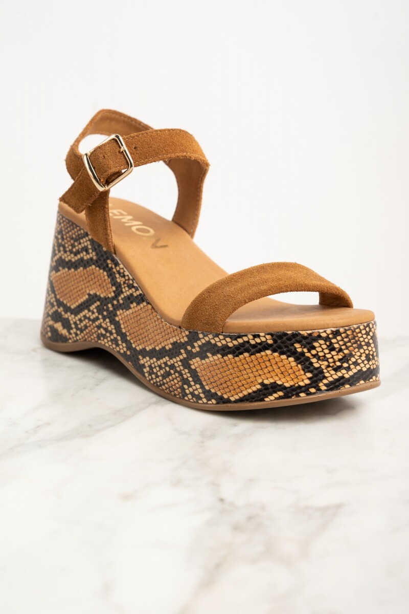 Sandalia Plataforma Gamuza Cuero Camel