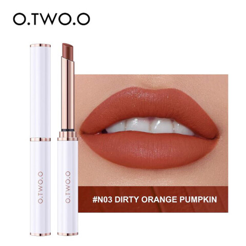 O.TWO.O Lápiz labial mate de terciopelo larga duración O.two.o Lápiz Labial Mate De Terciopelo Larga Duración