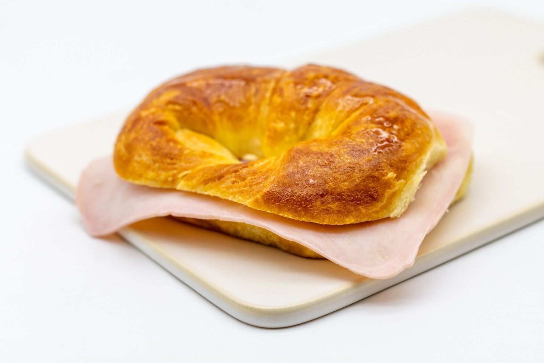 Medialuna con Jamón - 000 