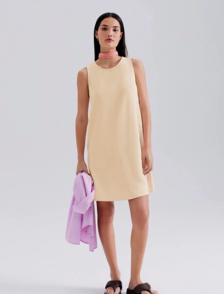 VESTIDO CORTO SIN MANGAS BEIGE