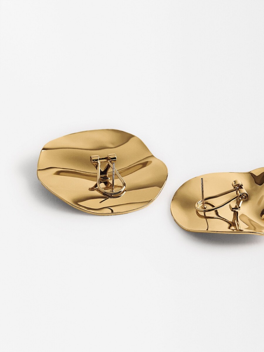 Pendientes Con Relieve dorado