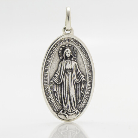 Medalla religiosa de la virgen milagrosa de plata 900, 4cm*2.5cm. Medalla religiosa de la virgen milagrosa de plata 900, 4cm*2.5cm.