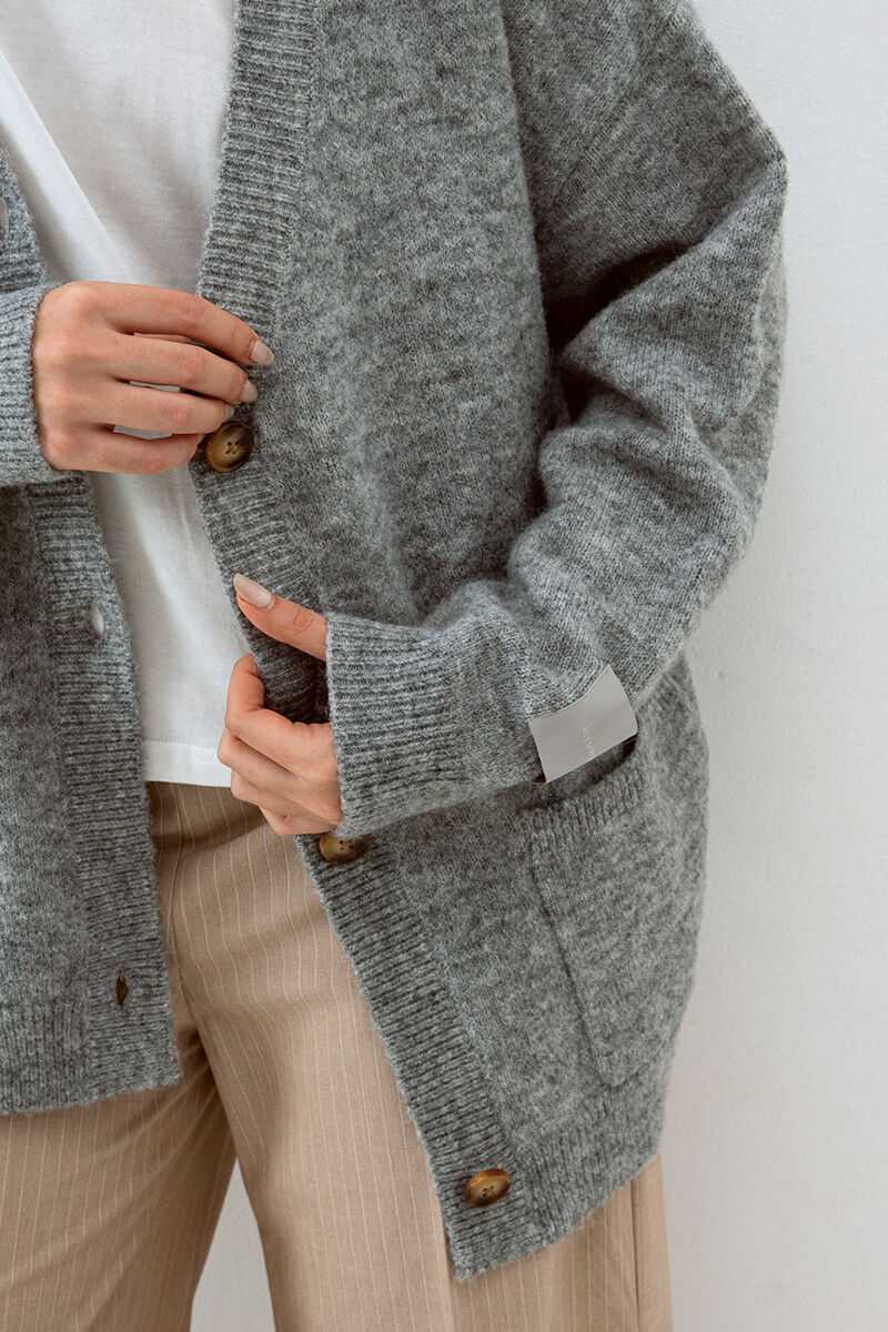 Laiu Gray