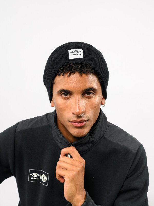Gorro Brave Umbro Hombre 002