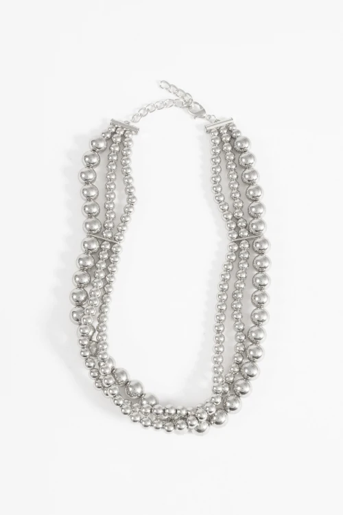 Collar triple borlas plateado