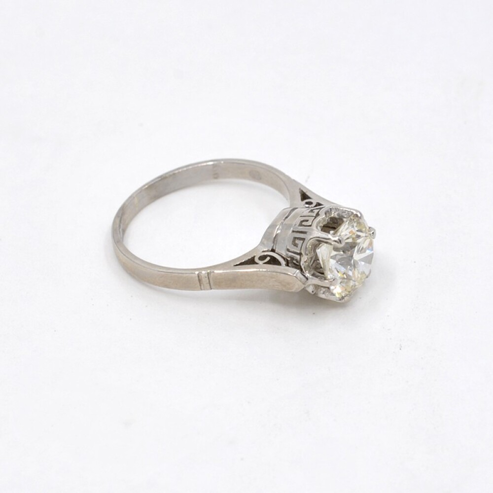 Anillo Antiguo En Platino Con Importante Brillante Central Anillo Antiguo En Platino Con Importante Brillante Central