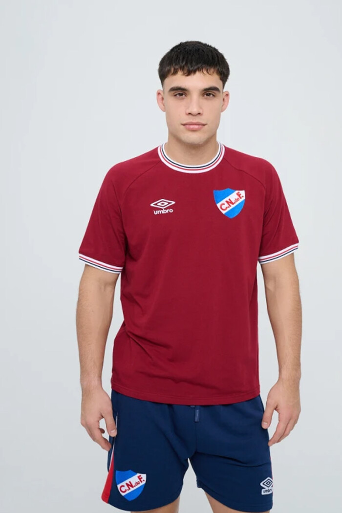 Remera Umbro Nacional Core Bordeaux