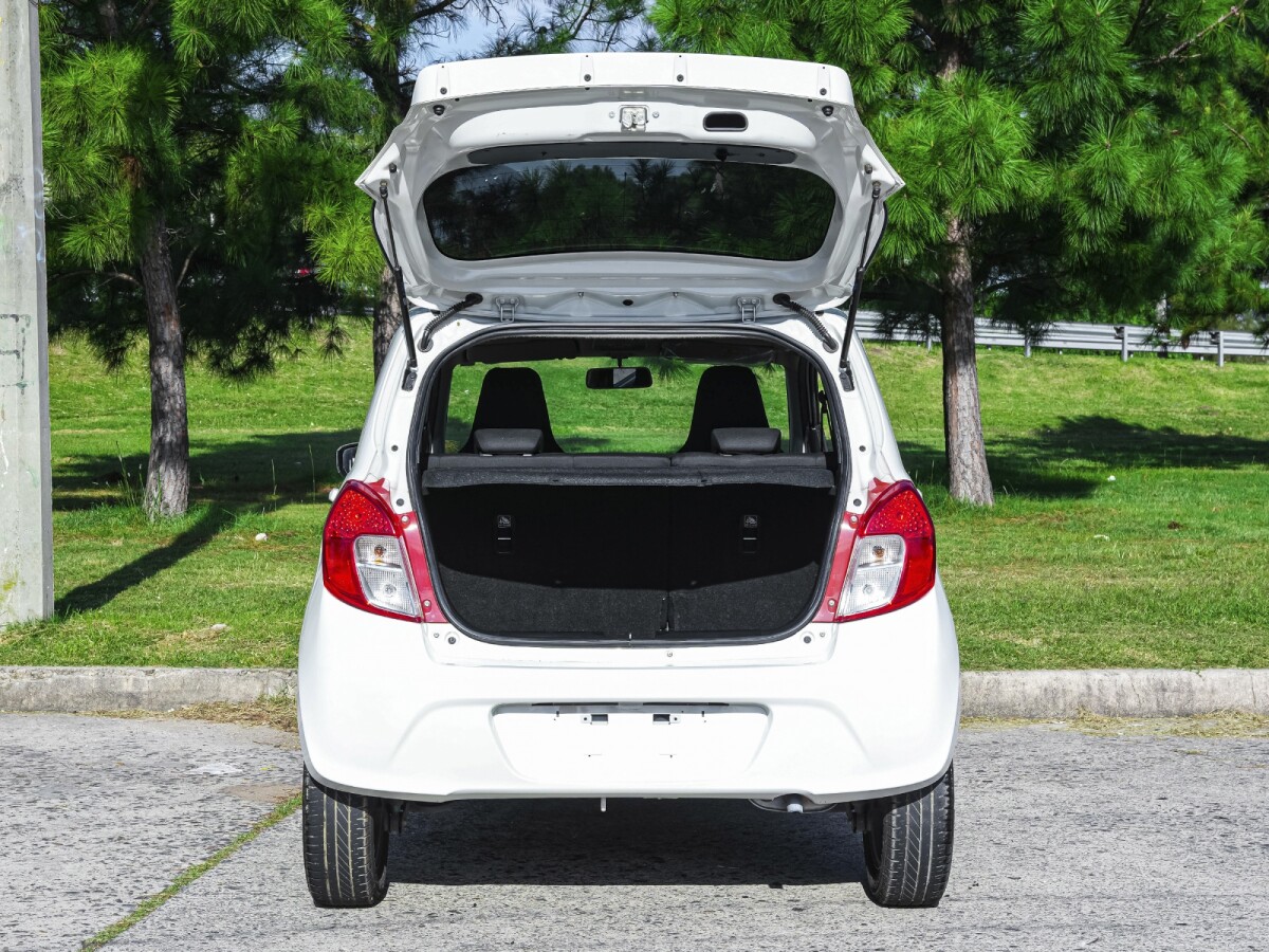 Suzuki Celerio 1.0 GL con Ficha Oficial | Permuta / Financia Suzuki Celerio 1.0 GL con Ficha Oficial | Permuta / Financia