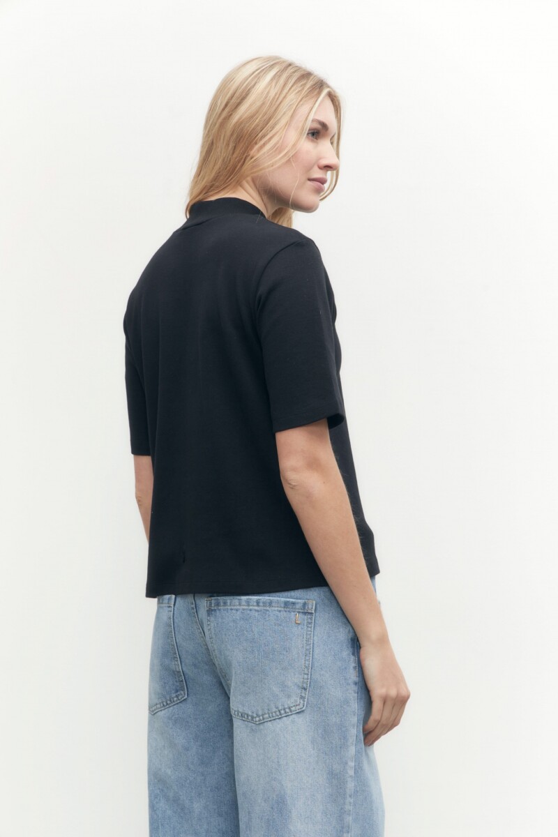 Media polera manga corta negro
