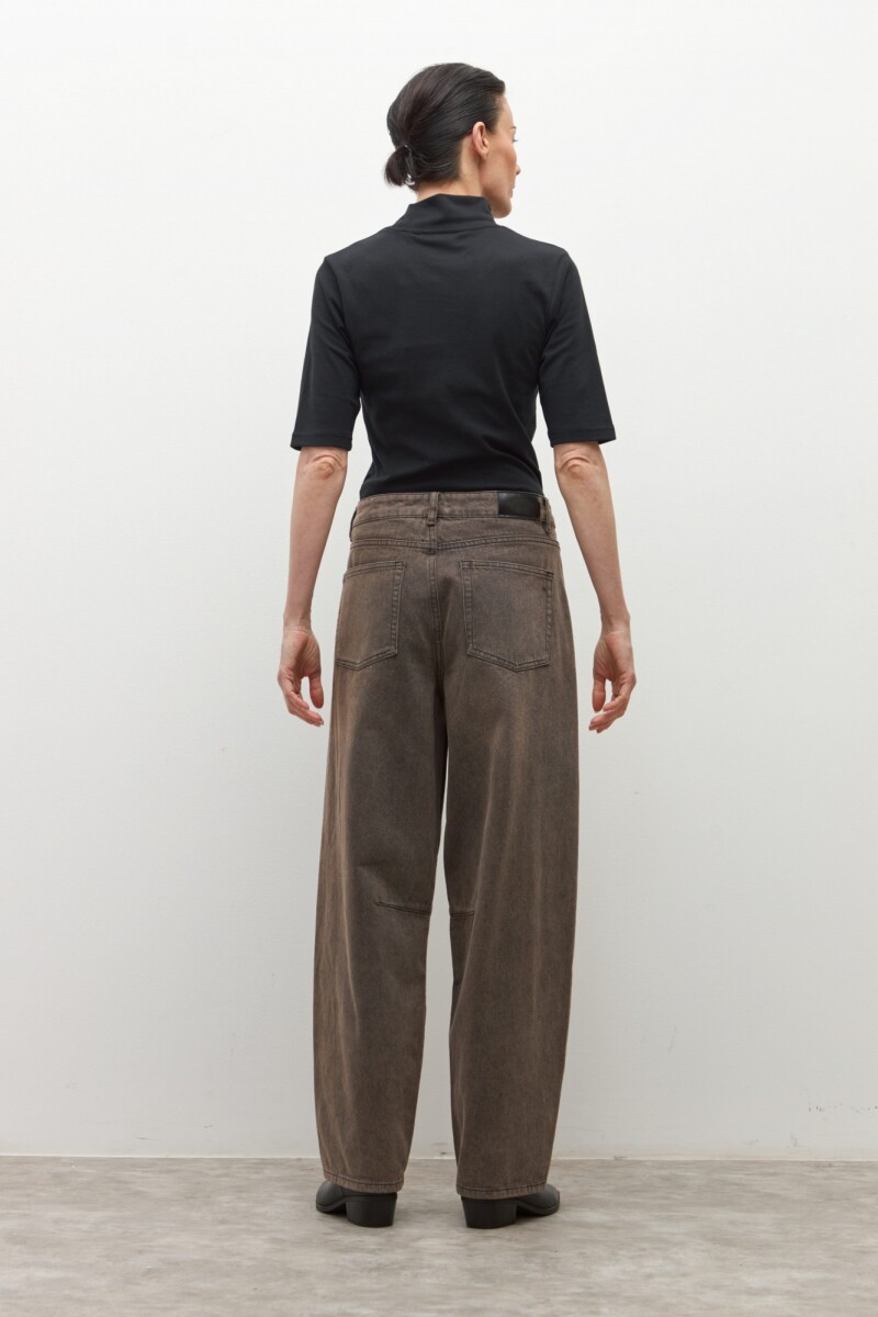 Jean barrel Etta chocolate