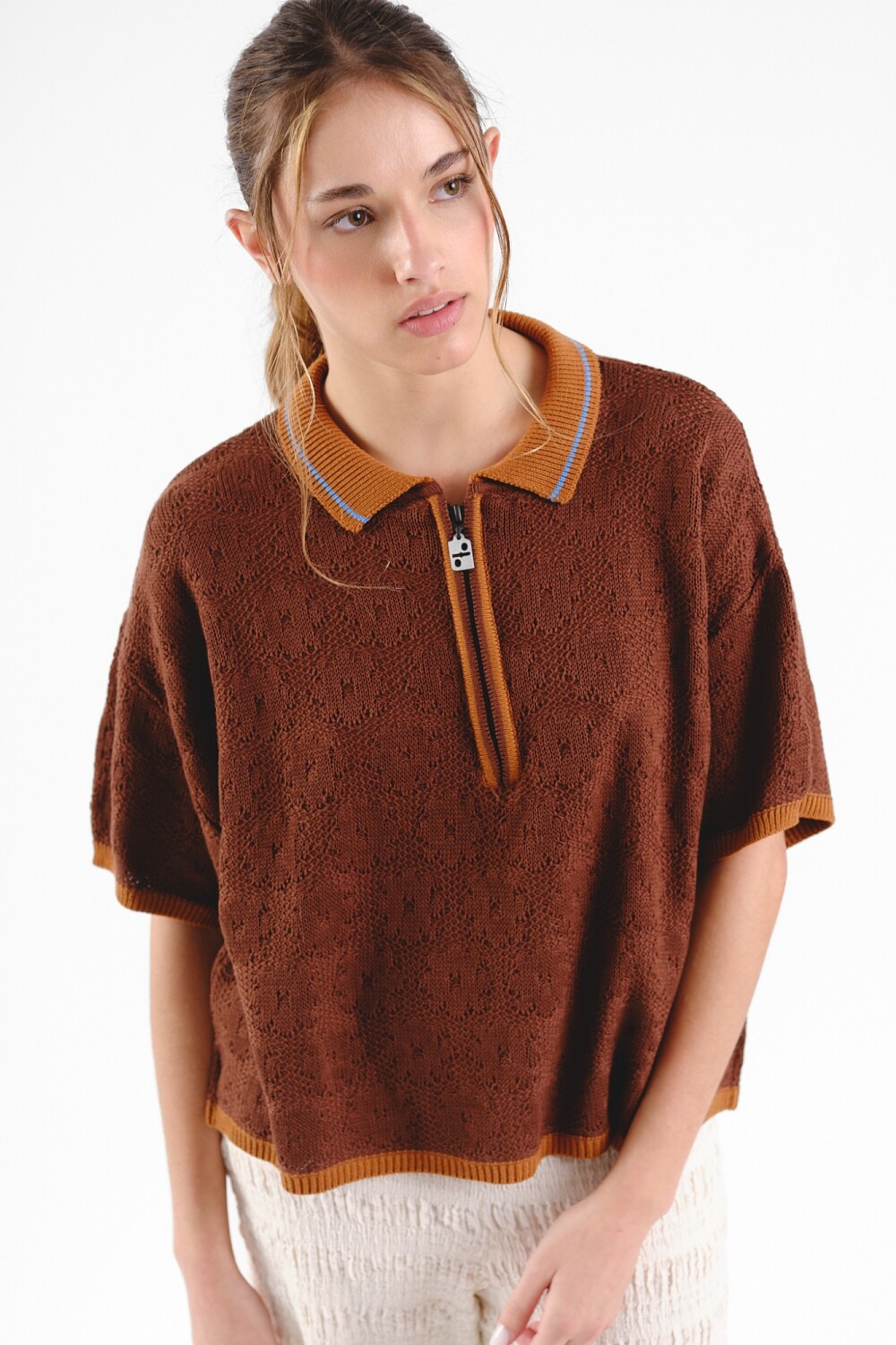 Remera Trébol Chocolate