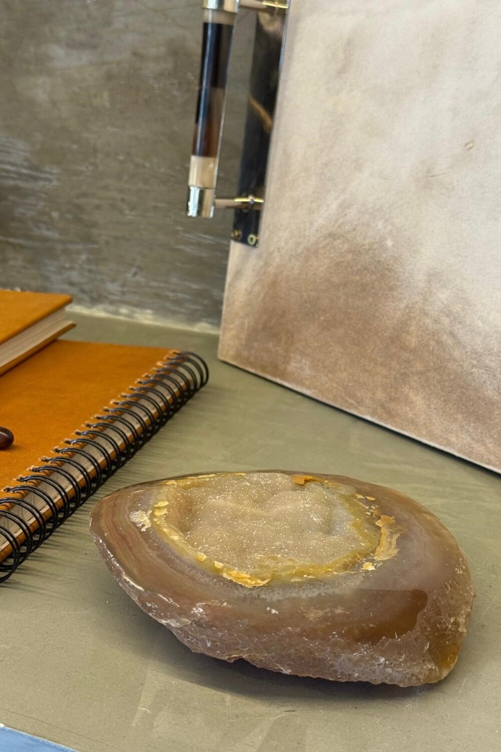 Round Amatista Caramel