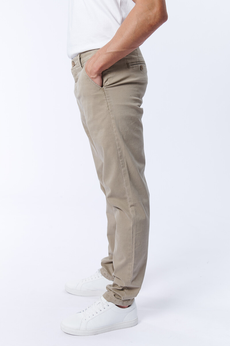 Pantalón Chino Tostado