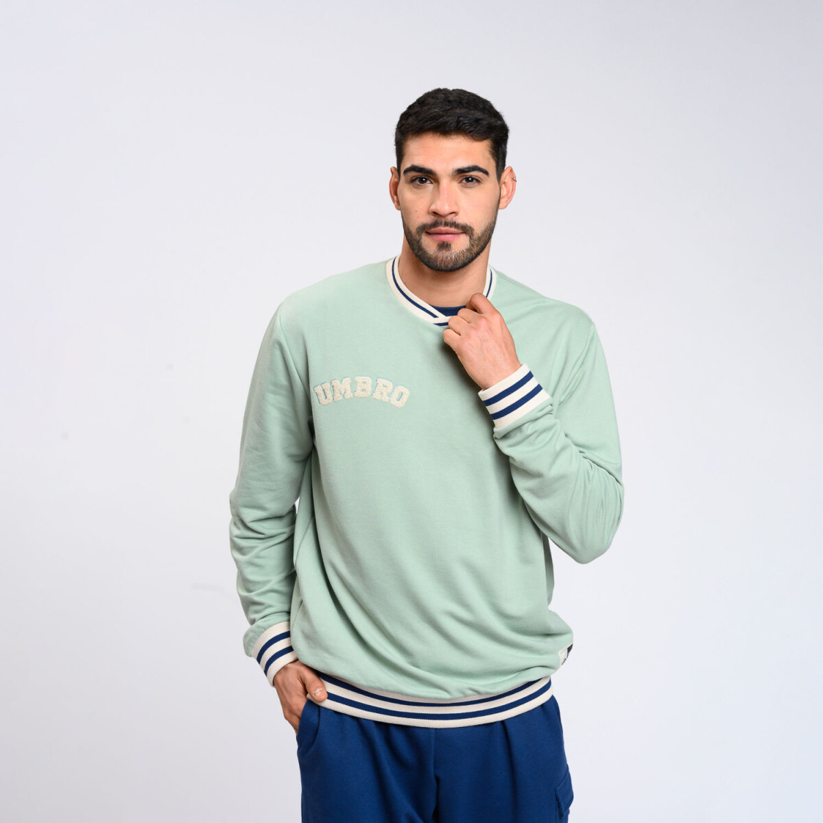 BUZO UNIVERSITY<br /> HOMBRE Umbro Hombre - Vb1 