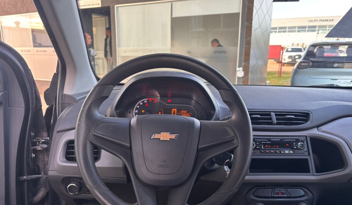 Chevrolet Onix Joy LT - 2018 Chevrolet Onix Joy LT - 2018